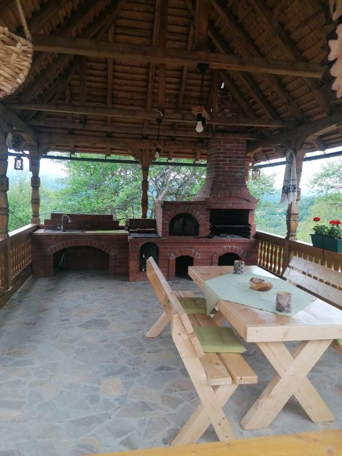 Pensiunea Căsuța din Deal Moisei Exterior foto
